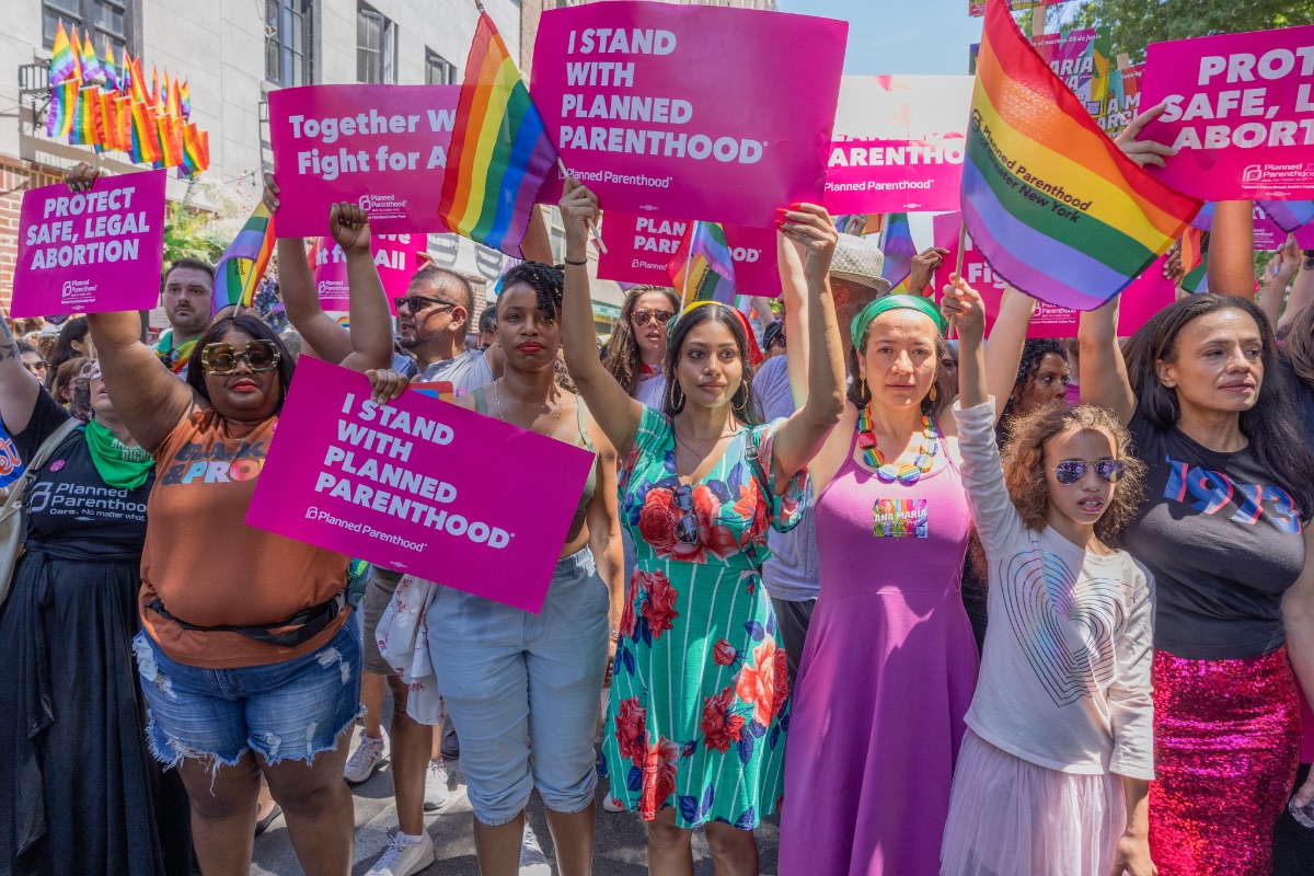 Tell Congress: Protect Planned Parenthood!